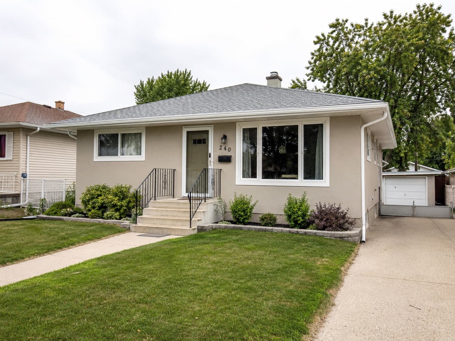 Exterior Painting project photo 1 by Best Quality Painting Ltd. in Winnipeg
